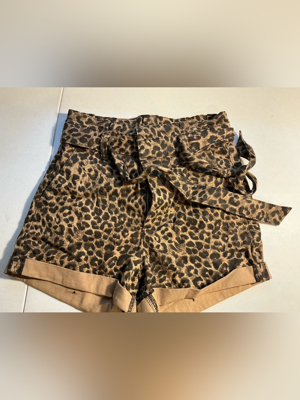Express Stretch Shortie High Rise Tie Shorts - Leopard Print